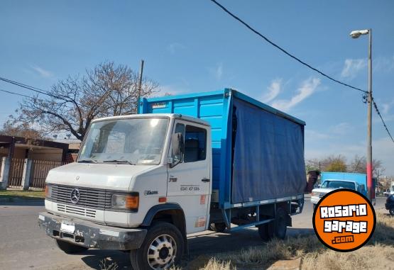 Camiones y Gras - Mercedes 710 - En Venta