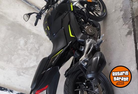 Motos - Bajaj DOMINAR 400 2017 Nafta 7000Km - En Venta