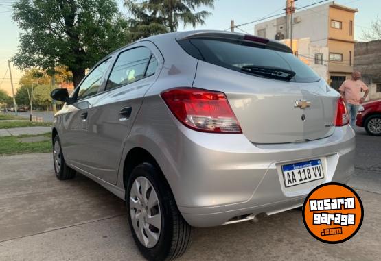 Autos - Chevrolet ONIX LT 2016 Nafta 96000Km - En Venta