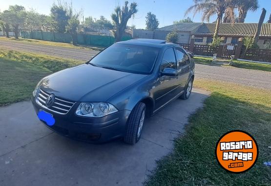 Autos - Volkswagen BORA 2010 GNC 165000Km - En Venta