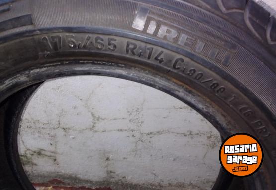 Accesorios para Autos - Cubierta 175/65/14 "Pirelli Cronos" - En Venta