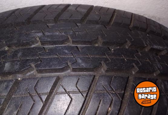 Accesorios para Autos - Cubierta 175/65/14 "Pirelli Cronos" - En Venta