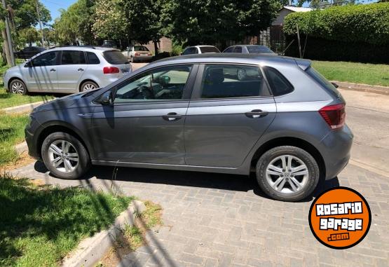 Autos - Volkswagen Polo Comfortline 2018 Nafta 120000Km - En Venta