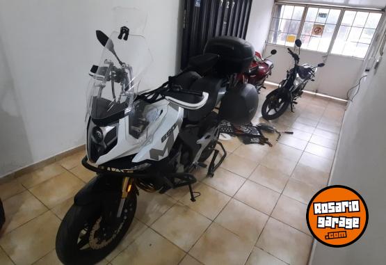 Motos - CF Mt650 2023 Nafta 16000Km - En Venta