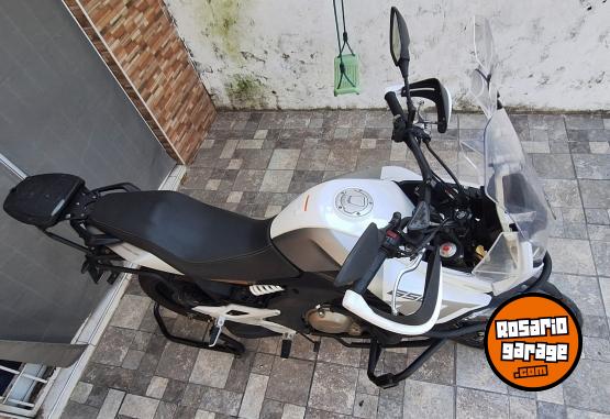 Motos - CF Mt 650 2023 Nafta 16000Km - En Venta