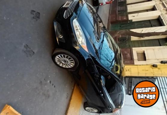 Autos - Ford Fiesta kinetic 2013 Nafta 109000Km - En Venta