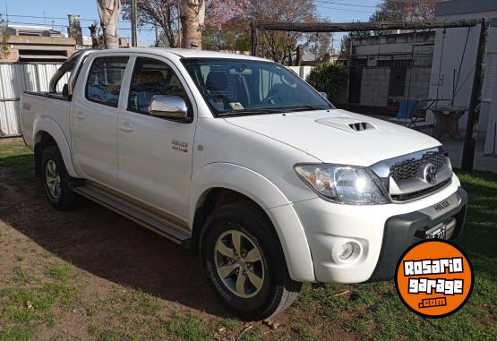 Camionetas - Toyota Hilux srv 2010 Diesel 120000Km - En Venta