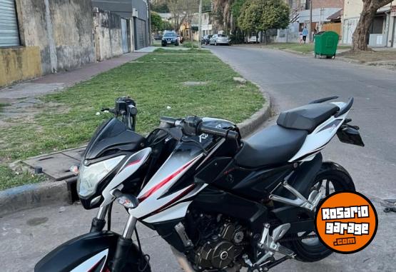 Motos - Bajaj Ns200 2015 Nafta 32500Km - En Venta