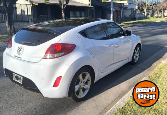 Autos - Hyundai Veloster 2014 Nafta 98000Km - En Venta