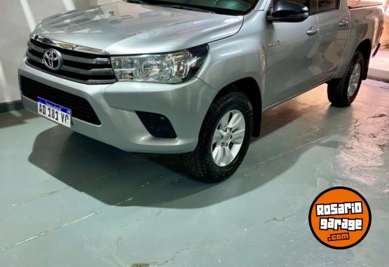 Camionetas - Toyota Hilux SR 2018 Diesel 230000Km - En Venta