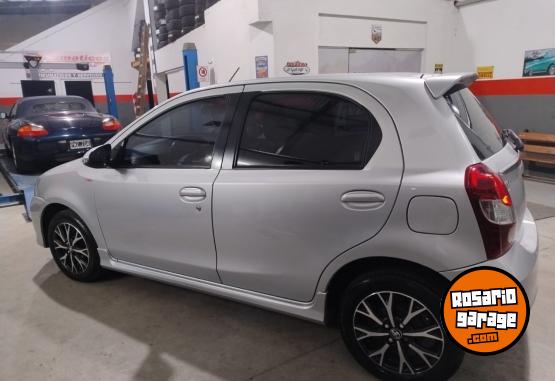 Autos - Toyota Etios xls 2020 Nafta 67000Km - En Venta