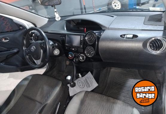 Autos - Toyota Etios xls 2020 Nafta 67000Km - En Venta