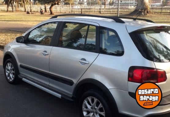 Autos - Volkswagen Suran cross hagline titul 2012 Nafta 100000Km - En Venta