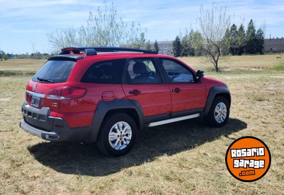 Autos - Fiat Palio wekkend adventure 2014 GNC 121000Km - En Venta