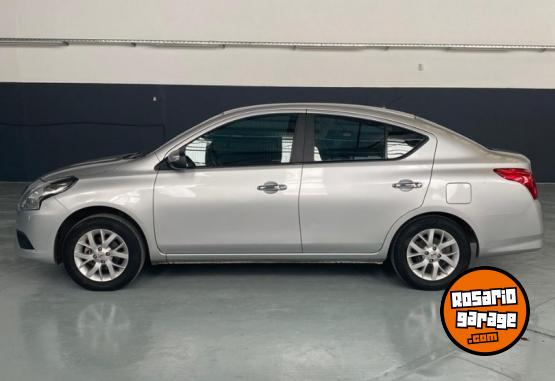 Autos - Nissan Versa 2021 Nafta 48000Km - En Venta