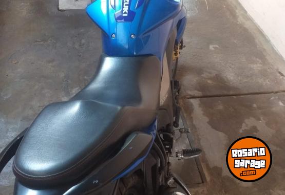 Motos - Suzuki GIXXER 150 2017 Nafta 38000Km - En Venta