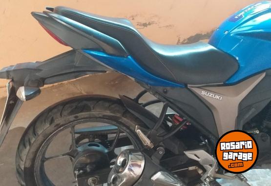 Motos - Suzuki GIXXER 150 2017 Nafta 38000Km - En Venta