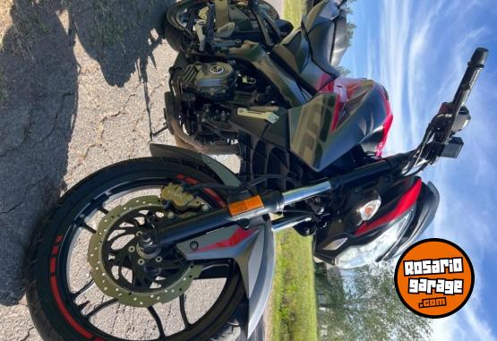 Motos - Bajaj . 2019 Nafta 39000Km - En Venta