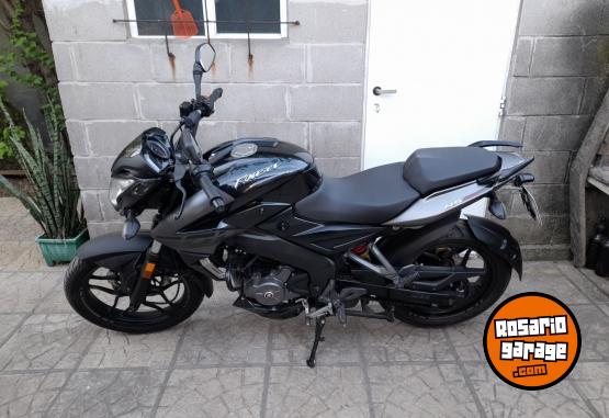 Motos - Bajaj NS 200 2021 Nafta 9000Km - En Venta