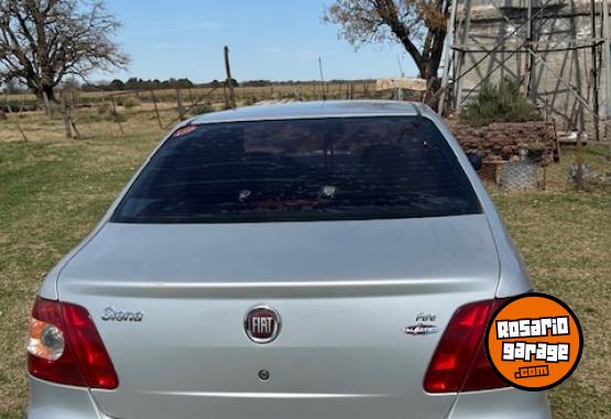 Autos - Fiat Siena 2010 Nafta 255000Km - En Venta