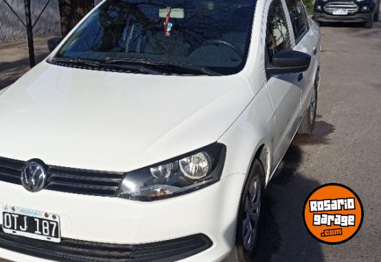 Autos - Volkswagen Voyage 2015 Nafta 112000Km - En Venta