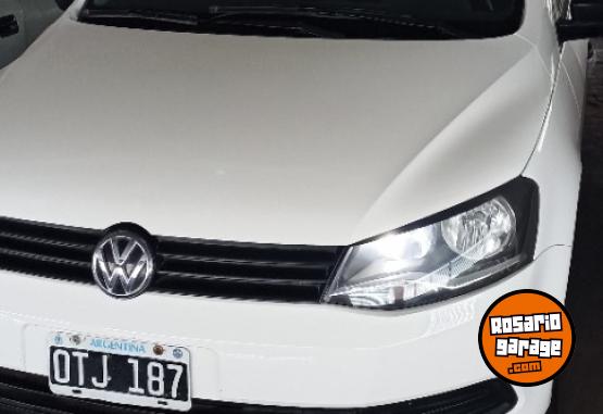 Autos - Volkswagen Voyage 2015 Nafta 112000Km - En Venta