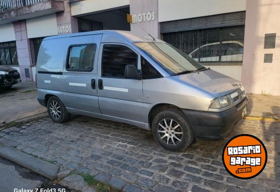 Autos - Peugeot Expert 2022 Diesel 200000Km - En Venta