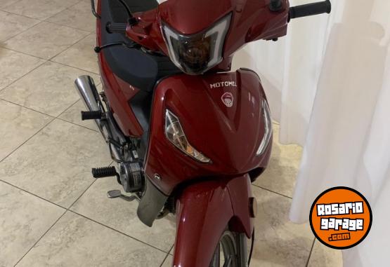 Motos - Motomel Dlx y blitz 2024 Nafta 3500Km - En Venta