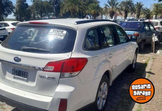 Autos - Subaru OUTBACK LIMITED 4X4 2.5 2011 Nafta 278000Km - En Venta