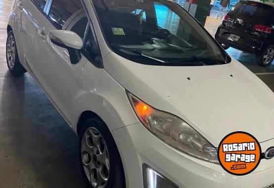 Autos - Ford Fiesta titanium 2013 Nafta 179000Km - En Venta