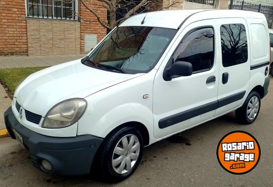 Utilitarios - Renault Kangoo 2011 GNC 273000Km - En Venta