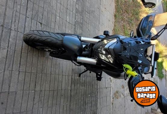 Motos - Bajaj Dominar 400 2024 Nafta 4000Km - En Venta