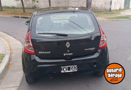 Autos - Renault Sandero 2010 GNC 300000Km - En Venta