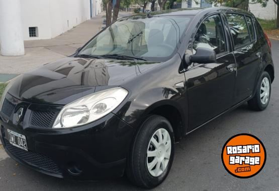 Autos - Renault Sandero 2010 GNC 300000Km - En Venta