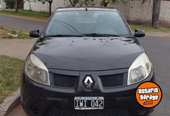 Autos - Renault Sandero 2010 GNC 300000Km - En Venta