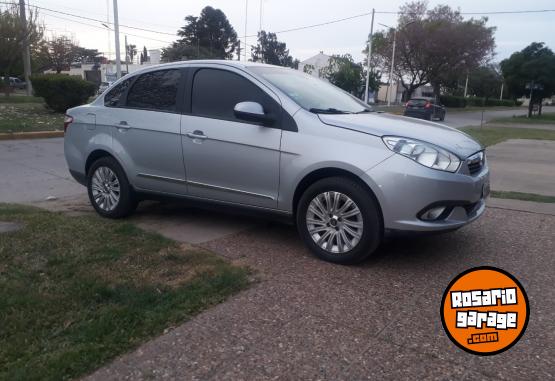 Autos - Fiat Grand siena 2014 Nafta 113000Km - En Venta