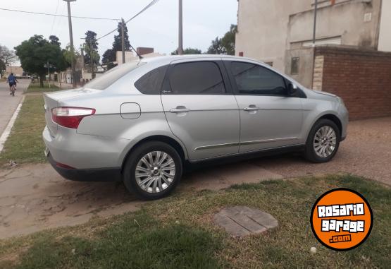 Autos - Fiat Grand siena 2014 Nafta 113000Km - En Venta