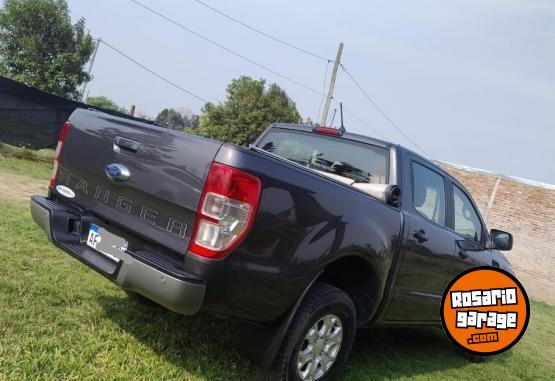 Camionetas - Ford Ranger 4x2 xls 2021 Diesel 42300Km - En Venta