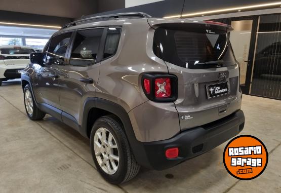 Camionetas - Jeep RENEGADE SPORT AT 1.8L 2019 Nafta 76000Km - En Venta