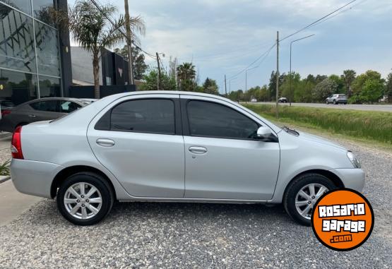 Autos - Toyota Etios XLS 1.5 2016 Nafta 130000Km - En Venta