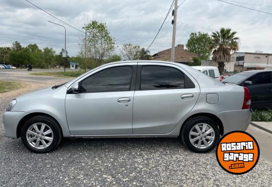 Autos - Toyota Etios XLS 1.5 2016 Nafta 130000Km - En Venta