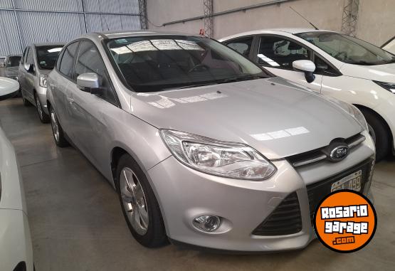 Autos - Ford Focus se no fiesta 2014 Nafta 129000Km - En Venta