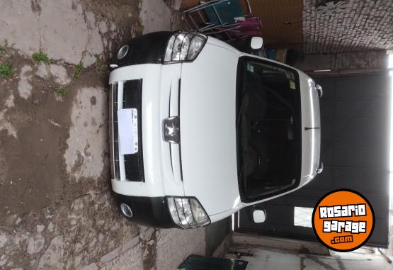 Utilitarios - Peugeot Partner patagnica vtcplu 2012 GNC 153000Km - En Venta