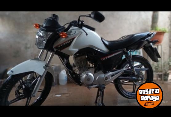 Motos - Honda New titan 2021 Nafta 16000Km - En Venta