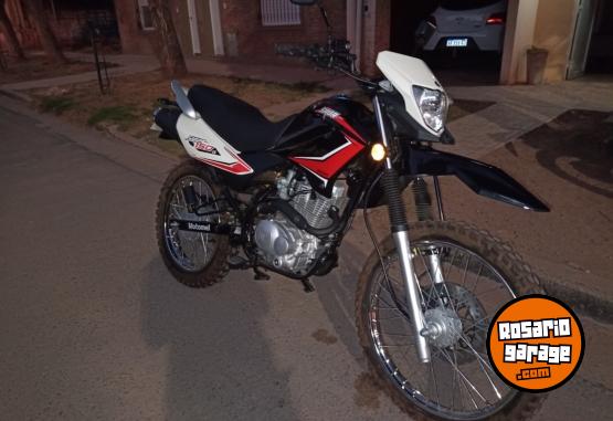 Motos - Motomel Skua 2022 Nafta 6500Km - En Venta