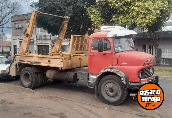 Camiones y Gras - Camion volquetero - En Venta