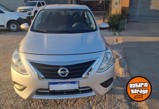 Autos - Nissan Versa 2021 Nafta 48648Km - En Venta