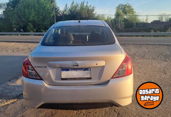 Autos - Nissan Versa 2021 Nafta 48648Km - En Venta