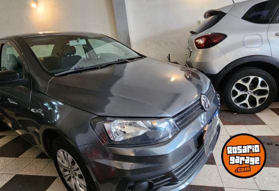 Autos - Volkswagen Voyage 2017 Nafta 93000Km - En Venta