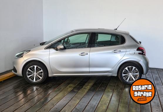 Autos - Peugeot 208 FELINE 1,6 5P 2016 Nafta 88092Km - En Venta